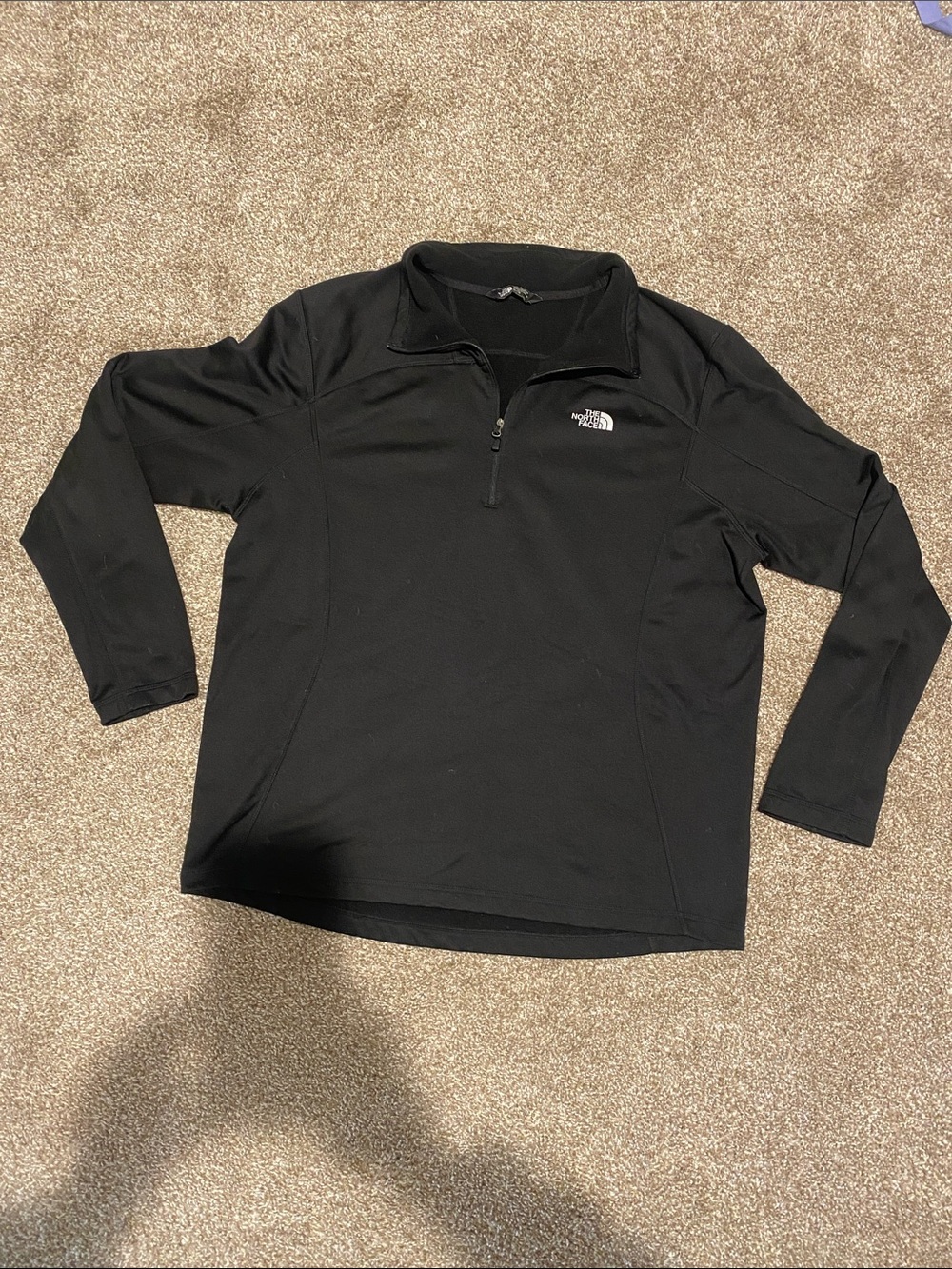 The North Face mens Black Half-Zip Performance Pullover size XL